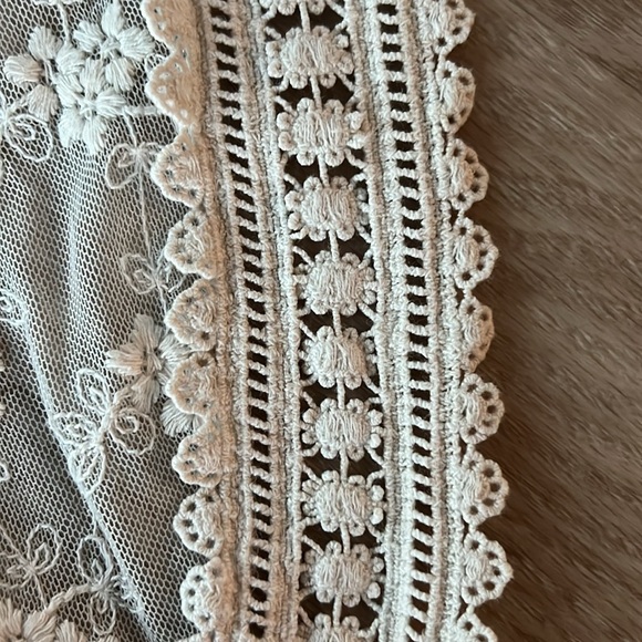 Love stitch Floral Cover up - Picture 3 of 7